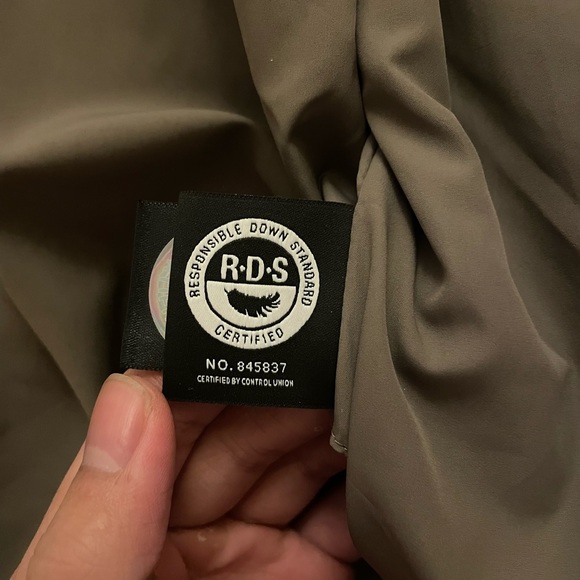 Aritzia Wilfred Cloud Puff Long - Stone Taupe - Picture 7 of 7